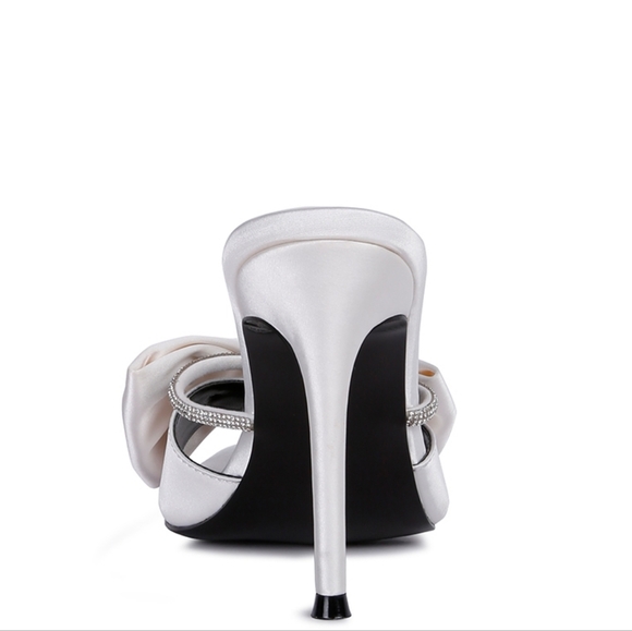 Silver Satin Rhinestone heel - Picture 4 of 5